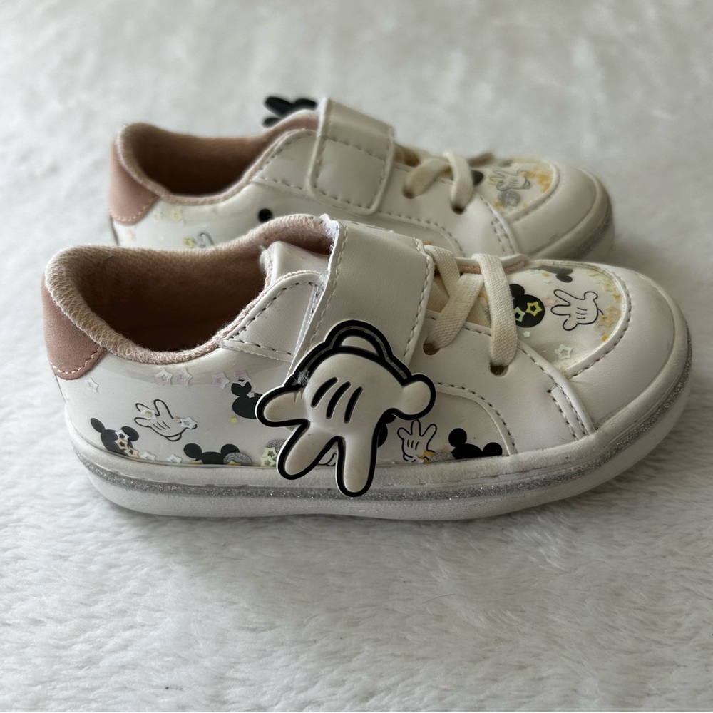 Zara Disney Baby Girls Sneakers Size 6 EU 22 White Minnie Mouse Slip On
